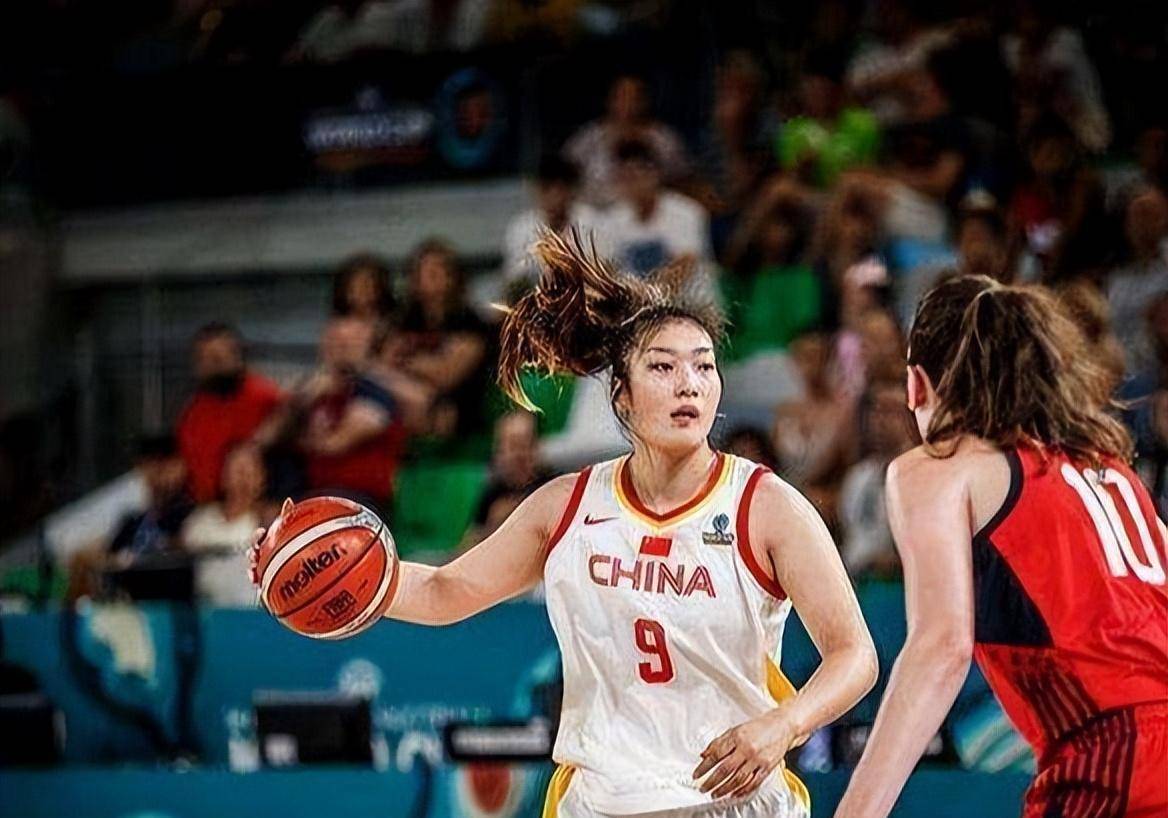 包含今夜华盛顿奇才备战亚冠，官宣签约细节曝光，媒体盛赞，团队化学反应显著的词条